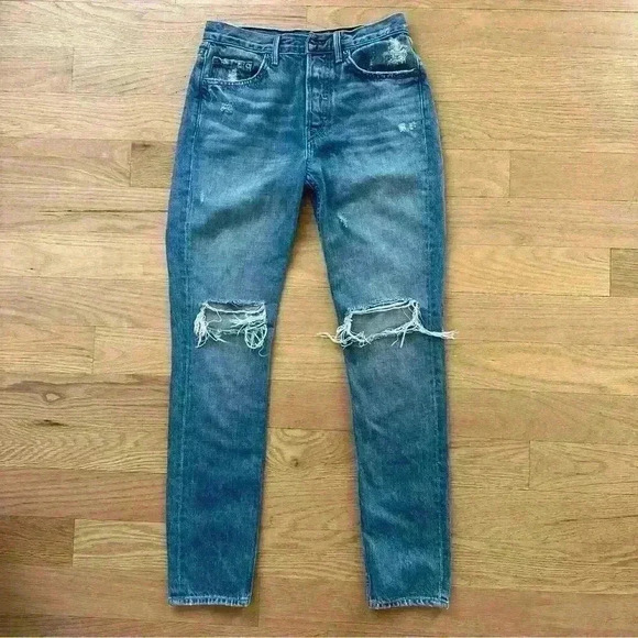 GRLFRND Distressed Karolina Jeans- Size 25 - Picture 1 of 6